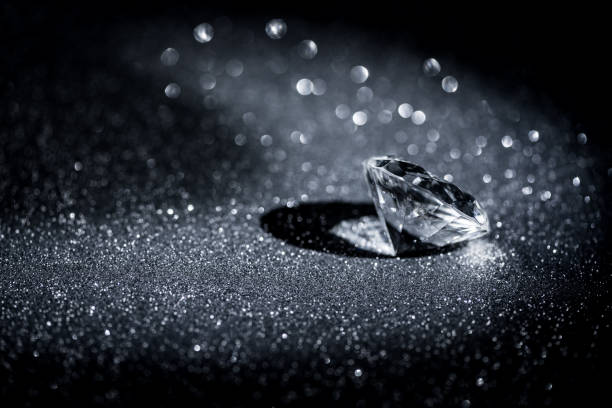 Brilliant-cut natural diamond